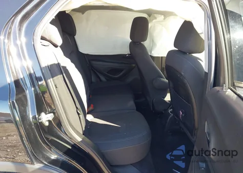 2020 Chevrolet Trax Fwd Ls z USA, uszkodzony, nr VIN 3GNCJKSB5LL328839